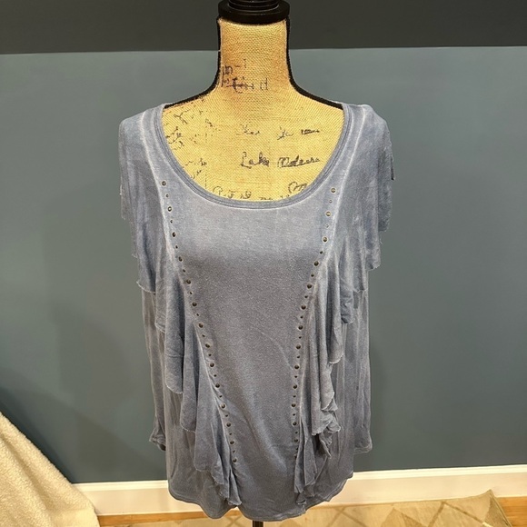 energe Tops - EUC Energe shirt